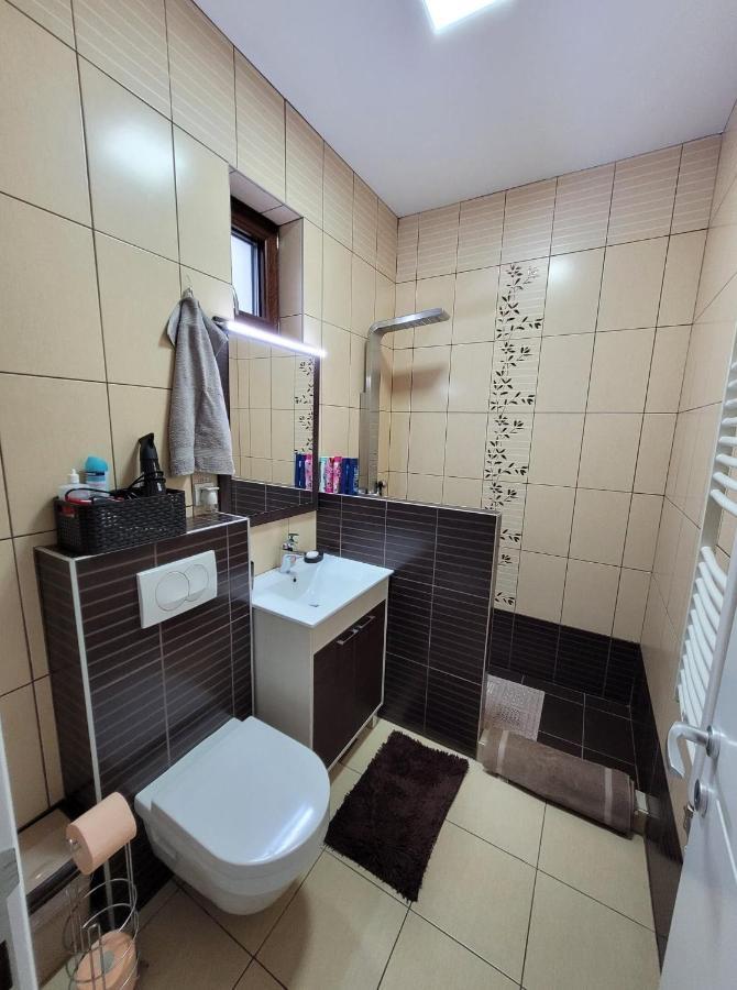 Apartment Iris Belgrado Esterno foto