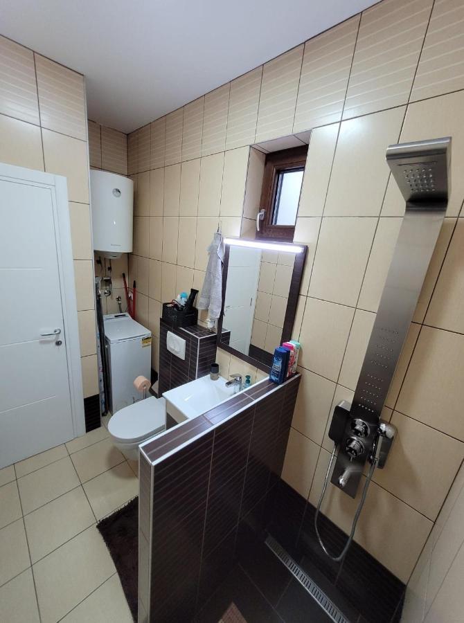 Apartment Iris Belgrado Esterno foto