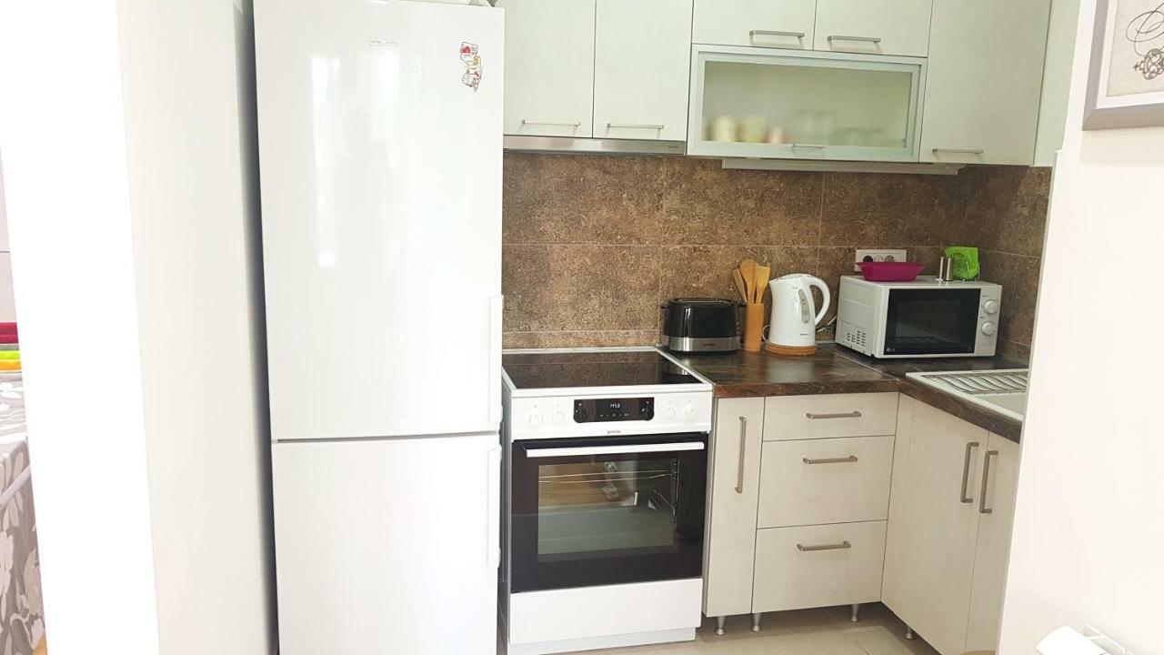 Apartment Iris Belgrado Esterno foto